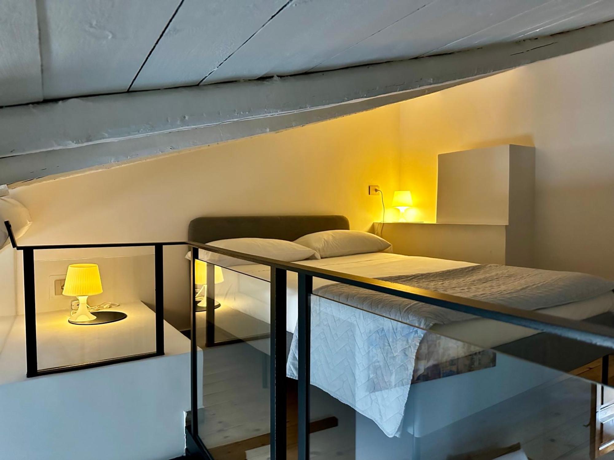 Ninetti Guest House - Apt Centro Storico คาตาเนีย ภายนอก รูปภาพ